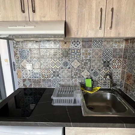 מלון דירות Amy 4*